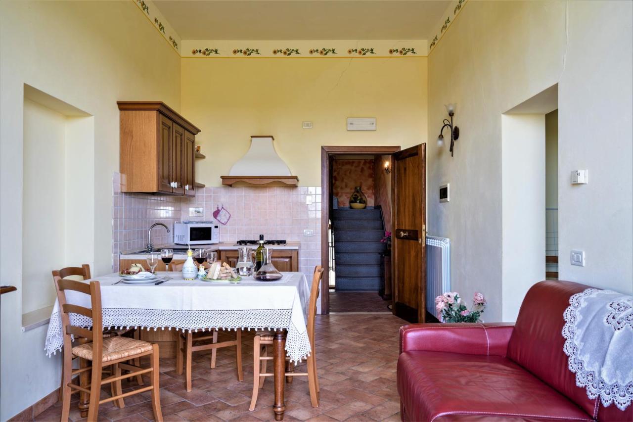 Borgo Il Villino Konuk evi Casole dʼElsa Dış mekan fotoğraf